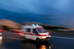 悲剧瞬间！汽车漂移事故致1死，救护车紧急救援途中被取消任务