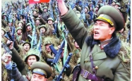 金正恩亲临坦克厂检验新家伙，揭秘朝鲜最新军事装备