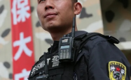青春无畏，7秒奇迹！21岁特巡警勇救一命，彰显人民警察英勇本色