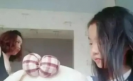 母亲深情拒绝给被害女儿照片打马赛克，愿女儿以真实面貌永恒存在