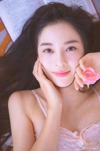 溺水美人鱼否认因低血糖晕倒，真相究竟如何？