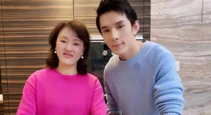 李佳琦回应妈妈带货争议，她正是拼的年纪，传承家族创业精神