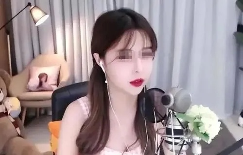 网络直播风云，男主播与榜一大姐恋情破裂，分手案判决赔偿4.5万引发热议