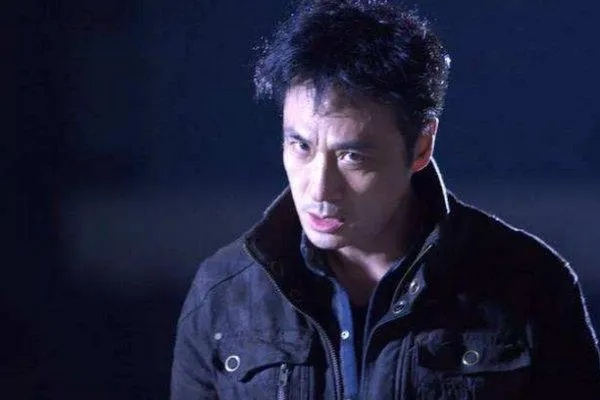 吴镇宇7秒演出鬣狗的精髓，演绎动物灵魂，展现艺术魅力