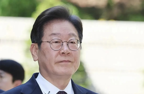 李在明妻子涉嫌公款吃喝被罚款，引发公众关注与反思