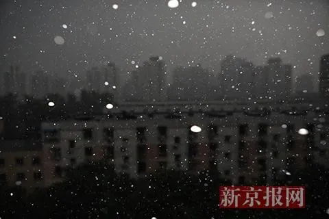 北京再次遭遇雷雨冰雹，此次天气现象与上次有何不同？