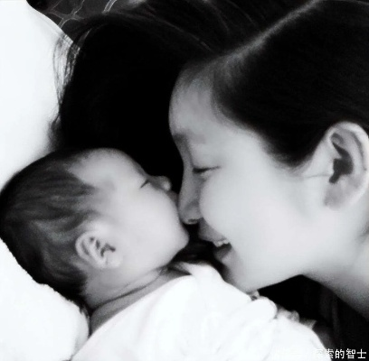 李晟产后抑郁，生完孩子整晚哭，揭开明星产后心理困境