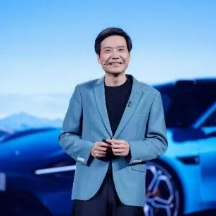 雷军宣布，小米玄戒O1智能戒指已开始大规模量产，引领科技新潮流