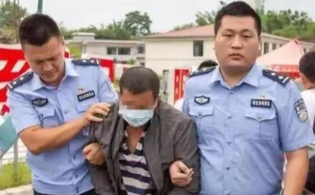 民警关心老人，一查竟是28年前命案逃犯，温情背后揭开尘封的真相