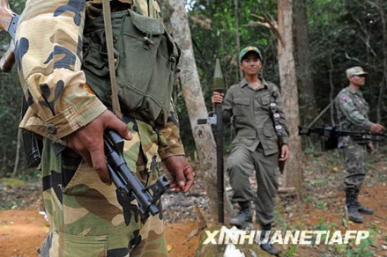 泰国与柬埔寨边境冲突升级，士兵交火引发地区紧张局势